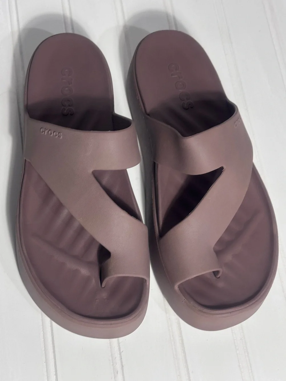 CROCS getaway platform